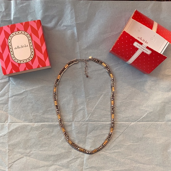 Stella & Dot NWOT Tri-Colored Necklace - Picture 3 of 12